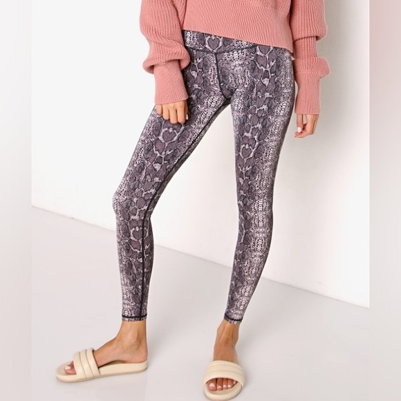 Varley Snakeskin Printed Leggings Womens Size Small NWT - Picture 2 of 7